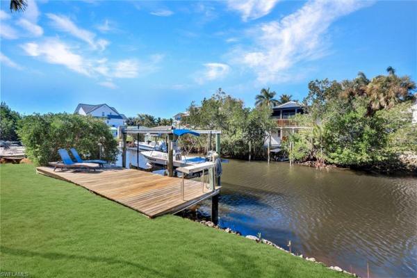 Gulf Harbor, 1285 Grand Canal Dr, Naples, Florida 34110, image 3