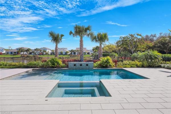 The Enclave Of Distinction, 16728 Enclave Cir, Naples, Florida 34110, image 2