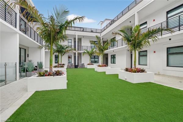 Eight Fifty Central At Olde Naples, 850 Central Ave #208, Naples, Florida 34102, image 2