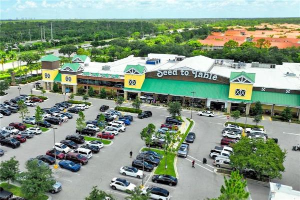 137 Wading Bird Cir, Naples, Florida 34110, image 1