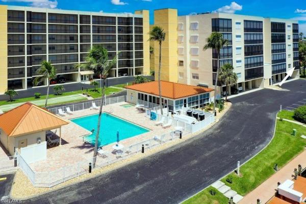 Hibiscus Pointe At Bay Beach, 4491 Bay Beach Ln #111, Fort Myers Beach, Florida 33931, image 1