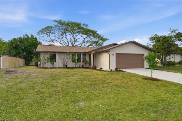 Cape Coral Residential, 306 SE 18th Ter, Cape Coral, Florida 33990, image 2