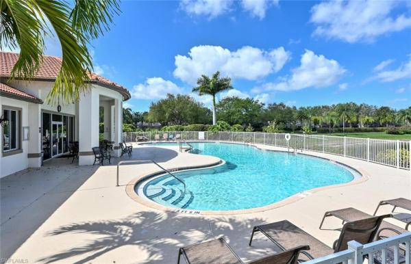 Laurel Lakes, 8260 Laurel Lakes Blvd, Naples, Florida 34119, image 3