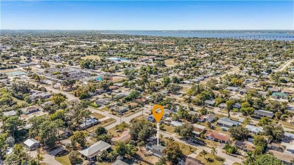 Palmlee Park, 3843 Marvaez St, Fort Myers, Florida 33901, image 2