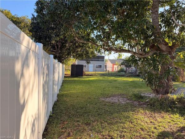 Trail Acres, 156 4th St, Naples, Florida 34113, image 2