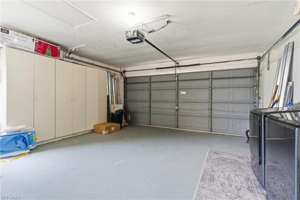 Cape Coral Residential, 428 33rd Ter, Cape Coral, Florida 33914, image 2