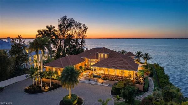 Fort Myers No HOA, 2600 Mcgregor Blvd, Fort Myers, Florida 33901, image 1