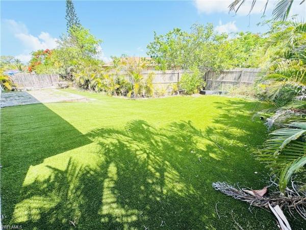 Naples Twin Lakes, 1221 Granada Blvd, Naples, Florida 34103, image 2