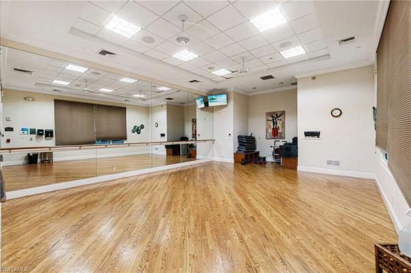 Saturnia Lakes, 1945 Isla De Palma Cir, Naples, Florida 34119, image 1