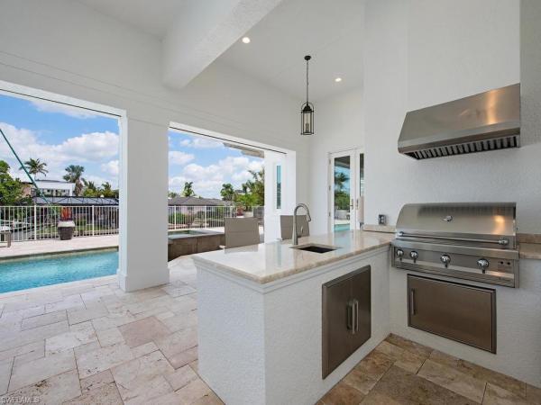 Aqualane Shores, 685 S 17th Ave, Naples, Florida 34102, image 1