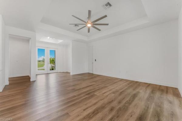 Cape Coral Residential, 1013 NE 39th Ter, Cape Coral, Florida 33909, image 2