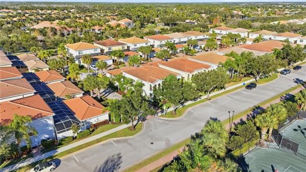VillageWalk Of Bonita Springs, 15230 Latitude Dr, Bonita Springs, Florida 34135, image 2
