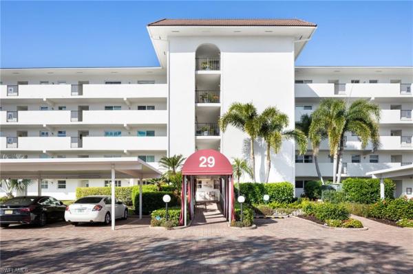 High Point Country Club, 29 E High Point Cir #405, Naples, Florida 34103, image 1