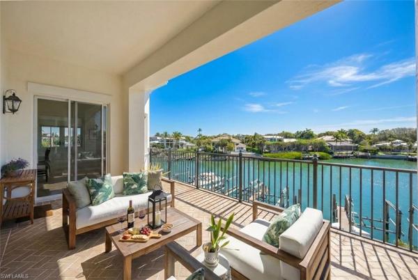 Charleston Square At Coquina Sands, 1400 N Gulf Shore Blvd #312, Naples, Florida 34102, image 2