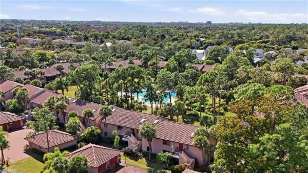 Coach House, 3231 Horse Carriage Way #10, Naples, Florida 34105, image 3