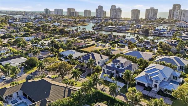 Park Shore, 510 Neapolitan Ln, Naples, Florida 34103, image 1