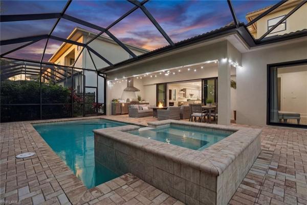 Coco Lakes, 2867 Coco Lakes Dr, Naples, Florida 34105, image 3
