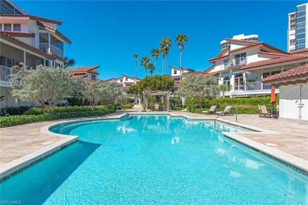 Villa Mare At Park Shore, 4715 Villa Mare Ln #26-16, Naples, Florida 34103, image 2