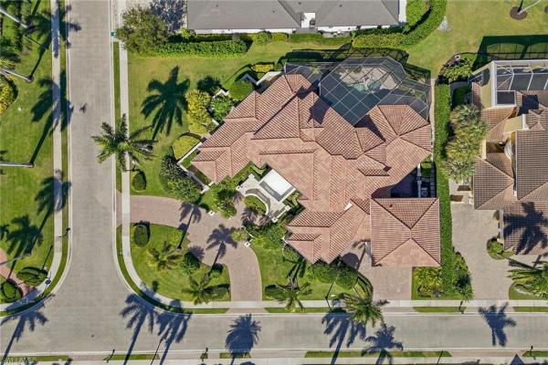 Bay Colony Shores At Pelican Bay, 355 Sedgwick Ct, Naples, Florida 34108, image 1