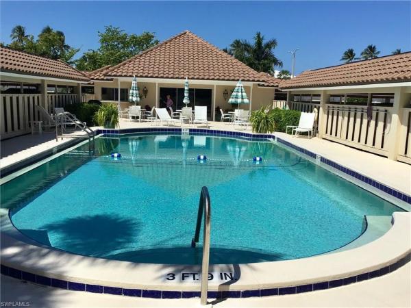 Spindrift Club, 2600 N Gulf Shore Blvd #64, Naples, Florida 34103, image 2