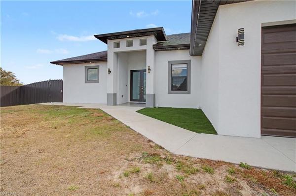 Lehigh Acres, 3705 SW 23rd St, Lehigh Acres, Florida 33976, image 3