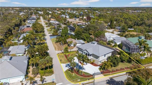 Heitmans, 27310 Patrick St, Bonita Springs, Florida 34135, image 2