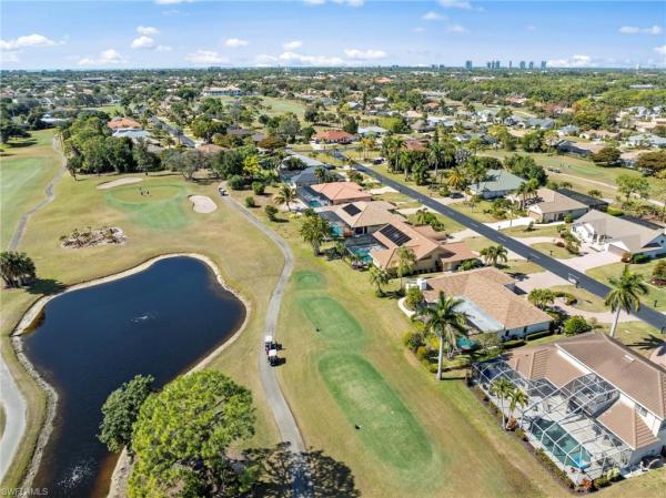 Spanish Wells Golf & Country Club, 9929 Ortega Ln, Bonita Springs, Florida 34135, image 1