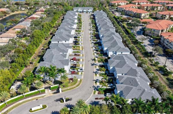 Hamilton Place, 13045 Pembroke Dr, Naples, Florida 34105, image 1