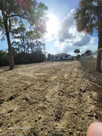 Lehigh Acres, 718 Robert Ave, Lehigh Acres, Florida 33936, image 2