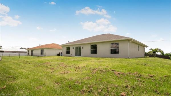 Lehigh Acres, 2702 SW 46th St, Lehigh Acres, Florida 33976, image 1