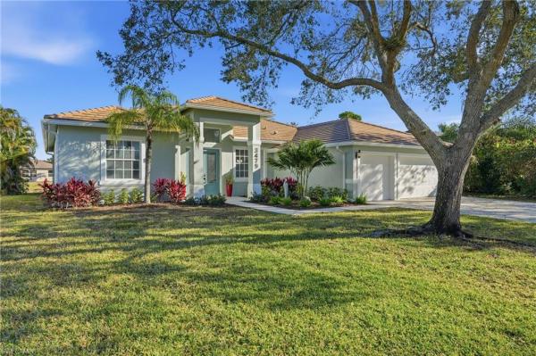 Waterways Of Naples, 3479 Ocean Bluff Ct, Naples, Florida 34120, image 2