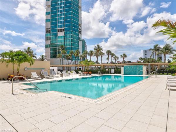 Surfsedge At Park Shore, 4001 N Gulf Shore Blvd #1106, Naples, Florida 34103, image 3