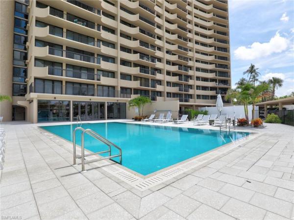 Surfsedge At Park Shore, 4001 N Gulf Shore Blvd #1106, Naples, Florida 34103, image 2