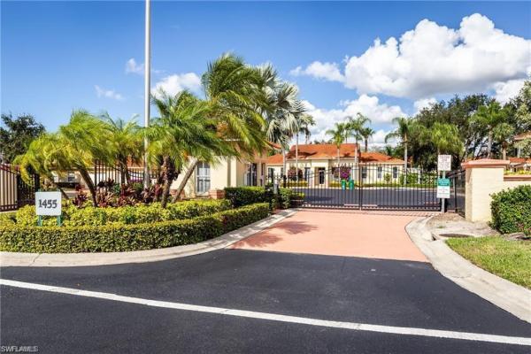 Diamond Lake, 100 Diamond Cir, Naples, Florida 34110, image 1