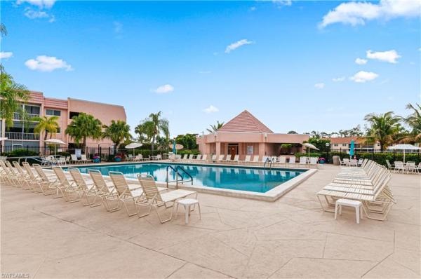 Turtle Lake Golf Colony, 225 Turtle Lake Ct #209, Naples, Florida 34105, image 1