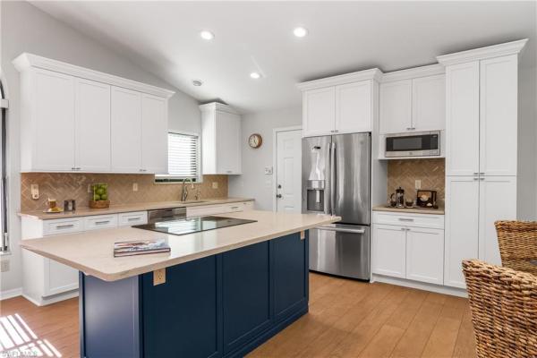 Hunters Ridge Golf & Country Club, 12674 Glen Hollow Dr, Bonita Springs, Florida 34135, image 3