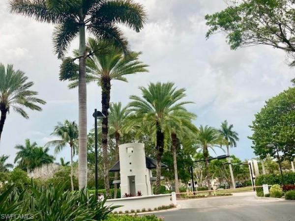 Swan Lake Club At Park Shore, 4150 Crayton Rd #B6, Naples, Florida 34103, image 3