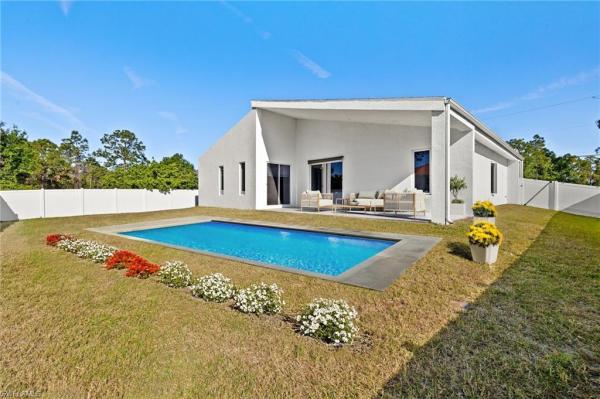 Lehigh Acres Residential, 840 E Carpenter St, Lehigh Acres, Florida 33974, image 1