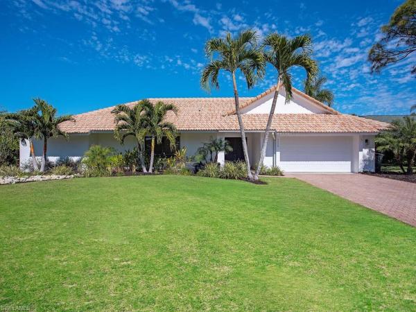 Spanish Wells Golf & Country Club, 9956 Treasure Cay Ln, Bonita Springs, Florida 34135, image 1