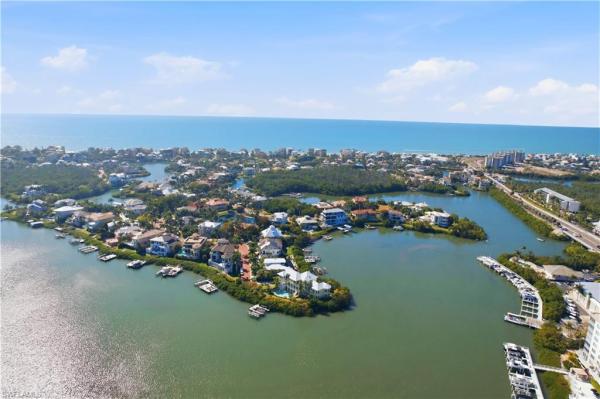 195 San Mateo Dr, Naples, Florida 34134, image 1