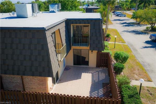 Parkwoods, 4053 Sandlewood Ln #1, Fort Myers, Florida 33907, image 2