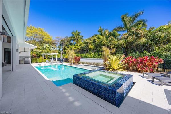 Coquina Sands, 1300 Nautilus Rd, Naples, Florida 34102, image 2