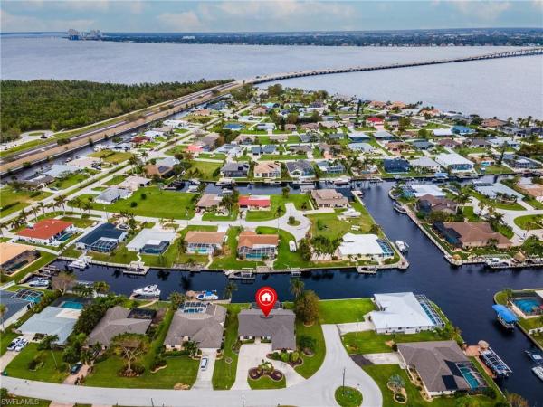 Cape Coral Residential, 2523 24th Pl, Cape Coral, Florida 33904, image 2