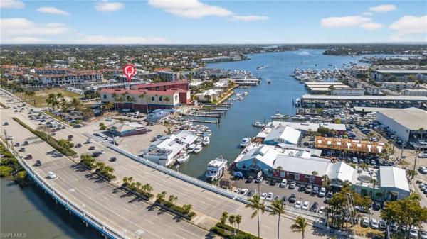 801 River Point Dr, Naples, Florida 34102, image 1