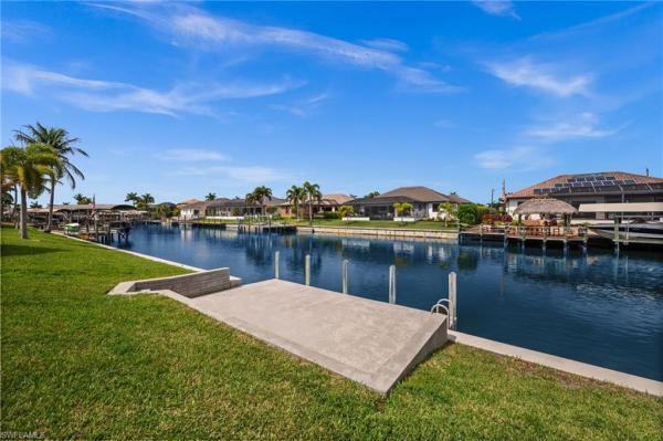 Cape Coral Residential, 2801 33rd St, Cape Coral, Florida 33914, image 1