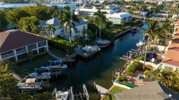 Club At Blue Point At Oyster Bay, 1495 Blue Point Ave, Naples, Florida 34102, image 1