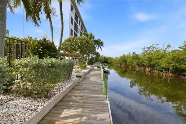 Bonita Beach Plantation House, 5220 SW Bonita Beach Rd #209, Bonita Springs, Florida 34134, image 2