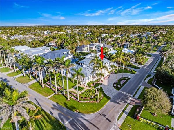 Aqualane Shores, 1551 S Gulf Shore Blvd, Naples, Florida 34102, image 1