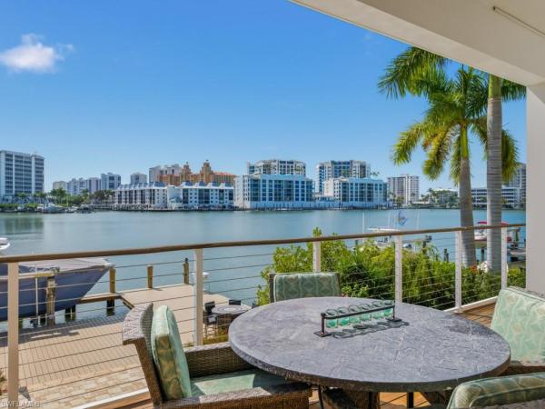 Conners At Vanderbilt Beach, 390 Oak Ave, Naples, Florida 34108, image 3
