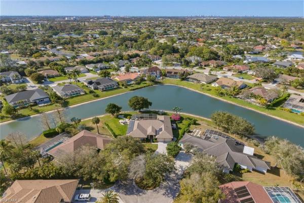 Queens Park At Lago Verde, 3420 Bedford Ct, Naples, Florida 34112, image 2